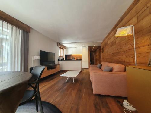 Waldrain 5 in Saas-Fee, Schweiz