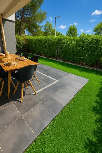 Létesítmények, Mandelieu vacances RDC jardin, piscine, parking 2 chambres in Mandelieu-la-Napoule