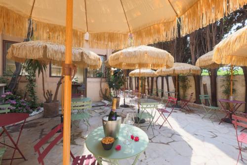 บริการและสิ่งอำนวยความสะดวก, Hôtel Lou Juan (Hotel Lou Juan) in เจอ เลส ปาน