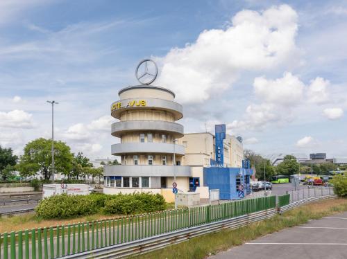Hotel und Rasthof AVUS, Berlin (photo 5)