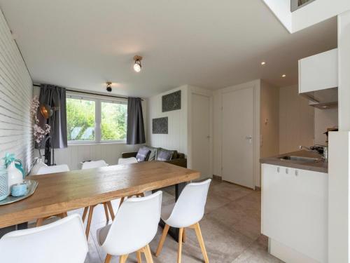 Зручності, Family Home near Dunes and Beach in Шаген