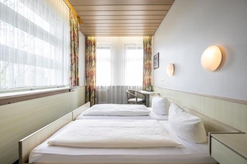 Hotel und Rasthof AVUS, Berlin (photo 11)