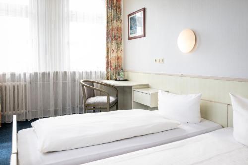 Hotel und Rasthof AVUS, Berlin (photo 9)