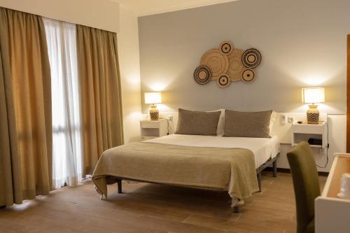 เชียร์ฟูลเวย์ บราวามาร์ โฮเทล (Cheerfulway Bravamar Hotel) in มาเดรา ไอซ์แลนด์