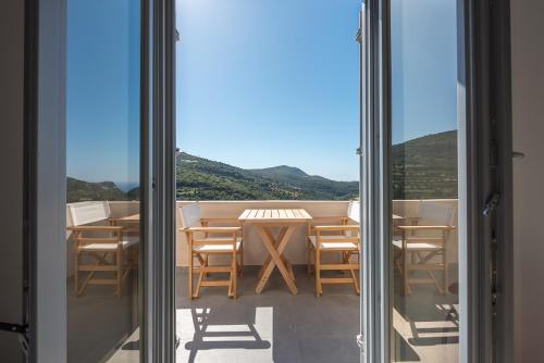 Balkons/terase, Comodo Studios in Livadi (Cythera)