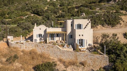 Viesnīcas āriene, Comodo Studios in Livadi (Cythera)