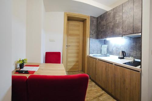 ห้องครัว, Villa Montemaris Budva in บุดวาร์ เซนตาร์
