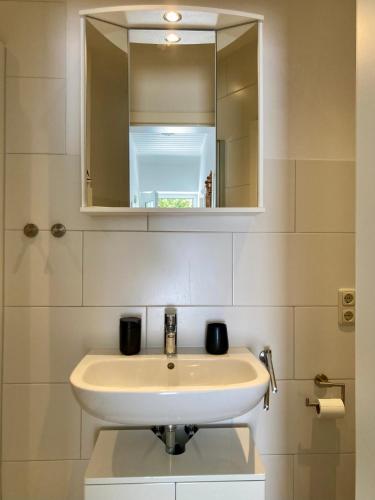 Apartment image 6