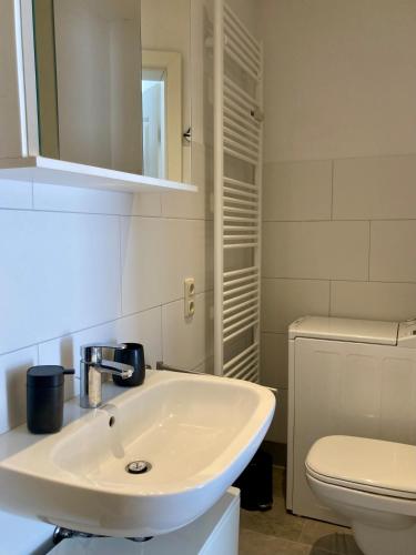 Apartment image 5