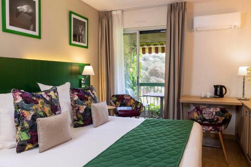 Lou Paradou - image 2