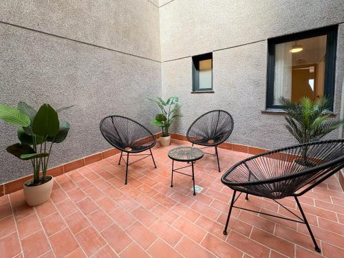Four-Bedroom Apartment image 1