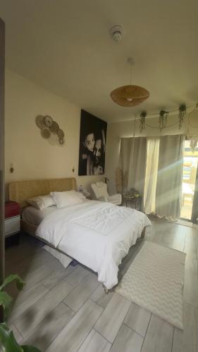 Eazy 119 in Madinat Zayid