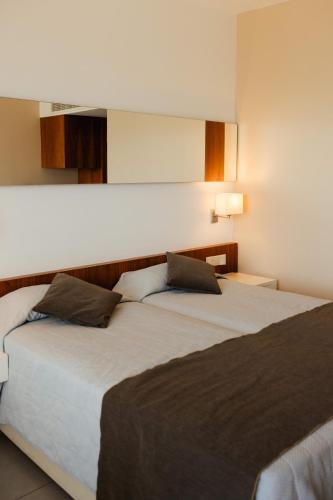Superior Room with Inland View image 9