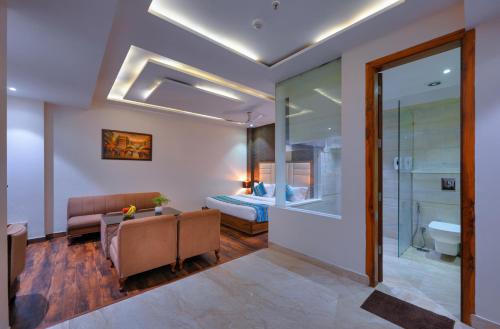Suite image 9