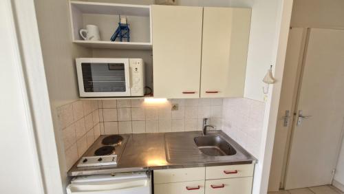 Royan - APPARTEMENT VUE MER - à SEULEMENT 300m PLAGE et COMMERCES, Royan (foto 7)