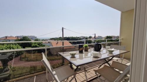 Royan - APPARTEMENT VUE MER - à SEULEMENT 300m PLAGE et COMMERCES - Location saisonnière - Royan