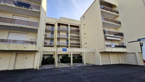 Royan - APPARTEMENT VUE MER - à SEULEMENT 300m PLAGE et COMMERCES - image 5