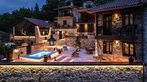 La Villa de Madeleine - Stone Villa with outdoor hot tub in Arcadia, Peloponnese in อากีออส อิโออันนิส (วอเรีย คีนูเรีย)