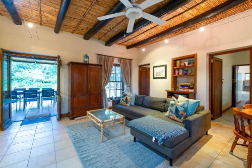 Baras / poilsio zona, GreyCot in Greitonas