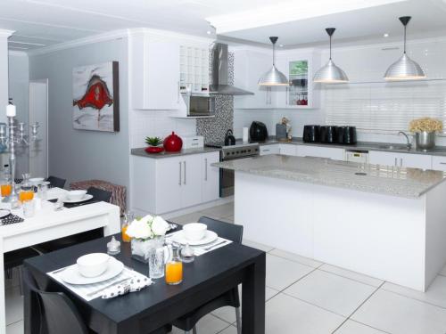 Oprema, Relmies Place in Koro Creek Golf Estate