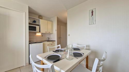 Royan - APPARTEMENT VUE MER - à SEULEMENT 300m PLAGE et COMMERCES, Royan (foto 6)