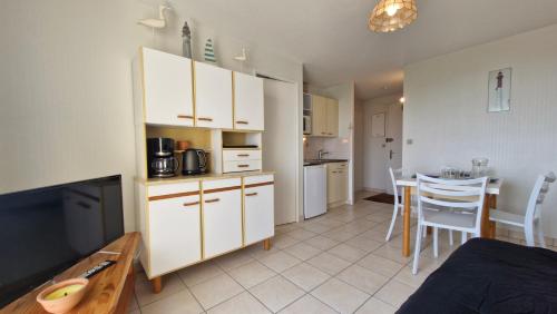 Royan - APPARTEMENT VUE MER - à SEULEMENT 300m PLAGE et COMMERCES, Royan (foto 9)