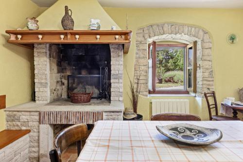 House Edera in Central Istria for 6 people with large garden and salt - water private pool - image 5