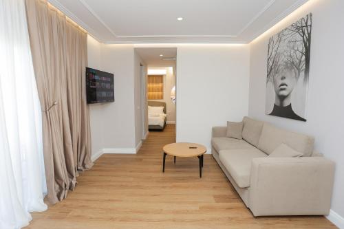 Exclusive Luxury Apartments & Free Parking, Tirana (photo 5)