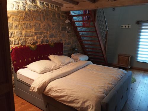 Maison de campagne aux notes africaines in Doisče