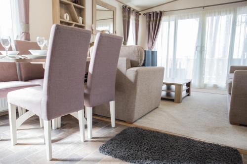 Facilities, Sandy Balls Holiday Village by Away Resorts in Godshill