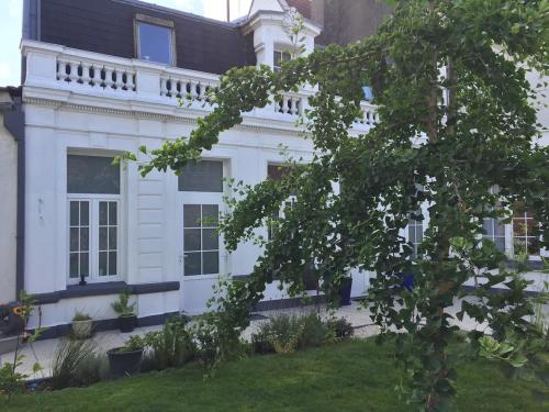 Grand studio tout confort dans l'hyper centre - Location saisonnière - Valenciennes