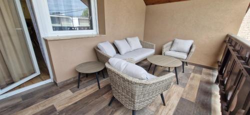 Kapitány MP Art Luxury Apartman (Kapitany MP Art Luxury Apartman) in บาลาตองโบกลาร์