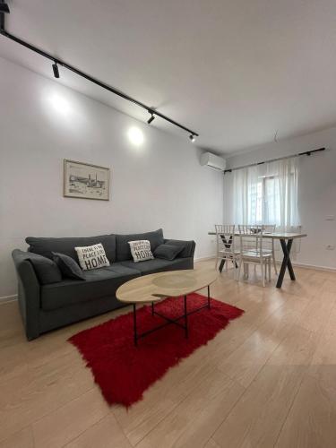 Museum Center One Bedroom App - ENJOY TRAVEL, Tirana