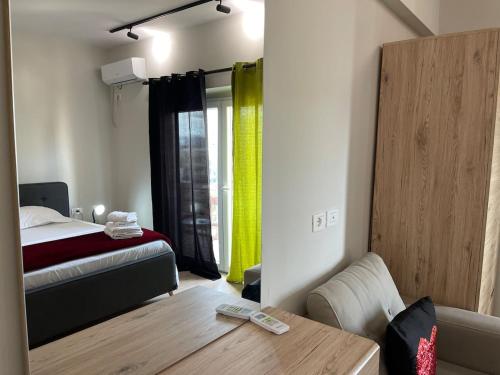 Enjoy Travel Central Modern Apartment - image 11