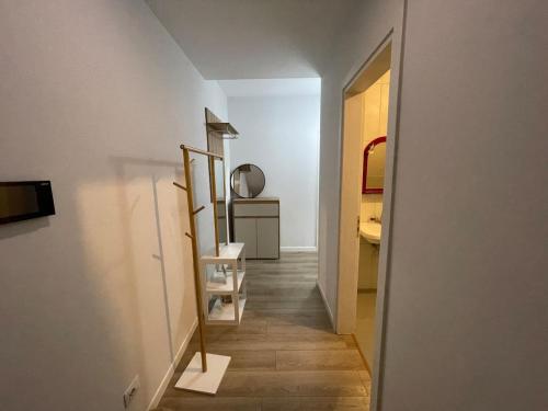 One-Bedroom Apartment image 10