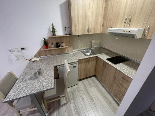Piazza Downtown Cozy Studio - ENJOY TRAVEL, Tirana (photo 9)