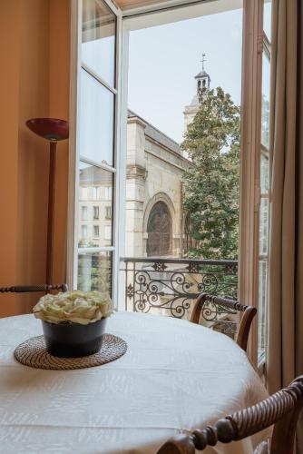Veeve - Le Marais Retreat - image 14
