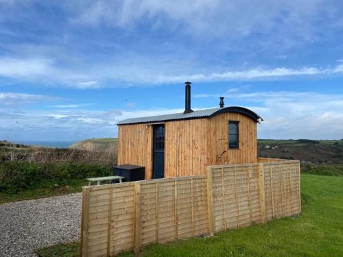 Travellers Rest Glamping Pods & Shepherds Hut near Newquay Airport