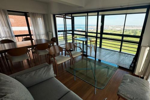 Depto Toti - Depto en Playa Grande con vista al mar y al golf para 4 PAX - Hola Sur