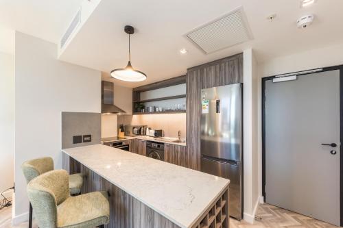 Foreshore Place 1412 - image 3