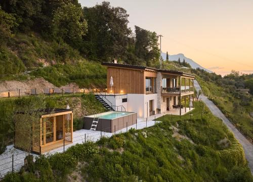 3 bedrooms, 4 beds