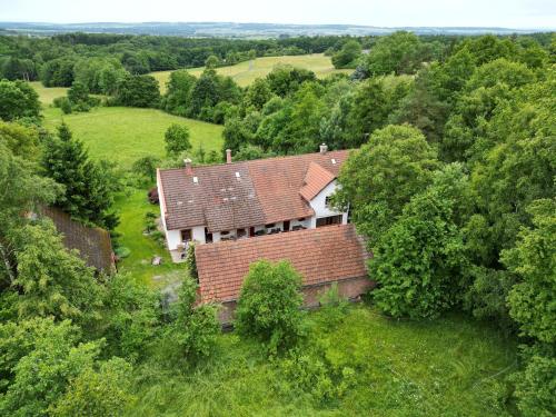 ทัศนียภาพภายนอกโรงแรม, Hlinné v Orlických horách (Hlinne v Orlickych horach) in สคูห์รอฟ แนด เบโลอู