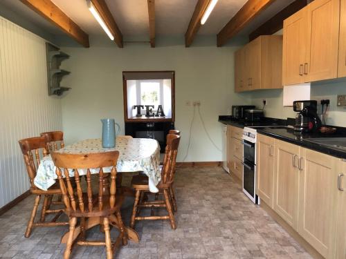 Corlae Cottage, mountain and forest views in Carsphairn