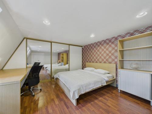 Budget Old Town stay, Riga