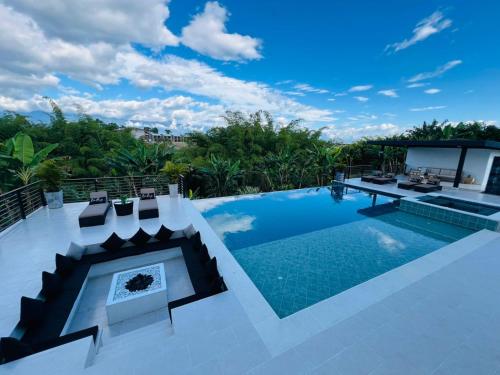 Grand Cypress Luxury Home in มอนเตเนโกร