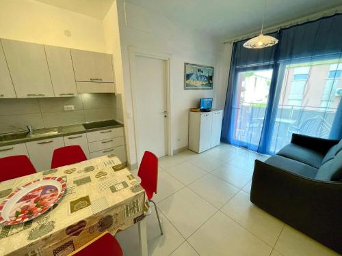 Functional flat with balcony, Porto Santa Margherita di Caorle (photo 7)