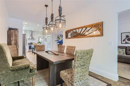 Palm Beach Oasis - 3bd3ba - Private Pool & Parking - image 11