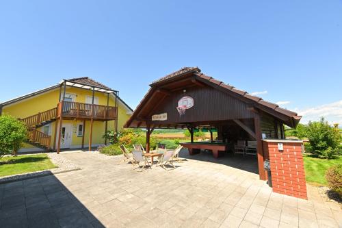 Holiday Residence Ana in โดเลนจ์สเกโทพลิซ