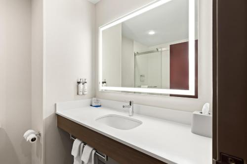 Holiday Inn Express & Suites Perry an IHG Hotel - image 13