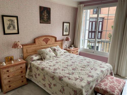 downtown cozy apartment for four, Siviglia